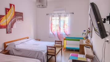 2 bedrooms, free WiFi, bed sheets