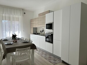 4 bedrooms - My50s in Monopoli With 4 Bedrooms and 2 Bathrooms (Monopoli)