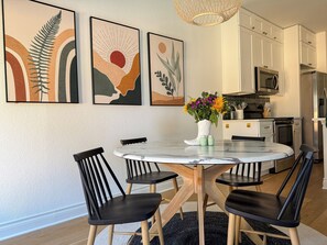 Uklassifisert bilde, 3 av 28, knapp