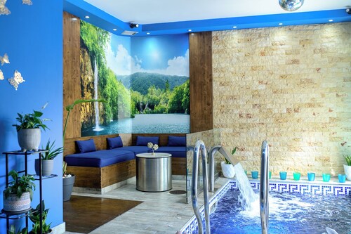 Krousonas Mountain View Suite