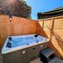 1-bed Retreat - Hot Tub, Private Garden & Bbq
