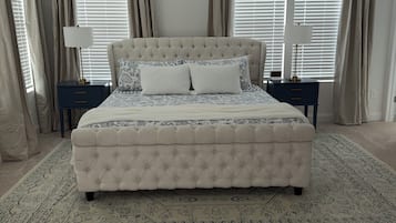 3 habitaciones, tabla de planchar con plancha, wifi y ropa de cama