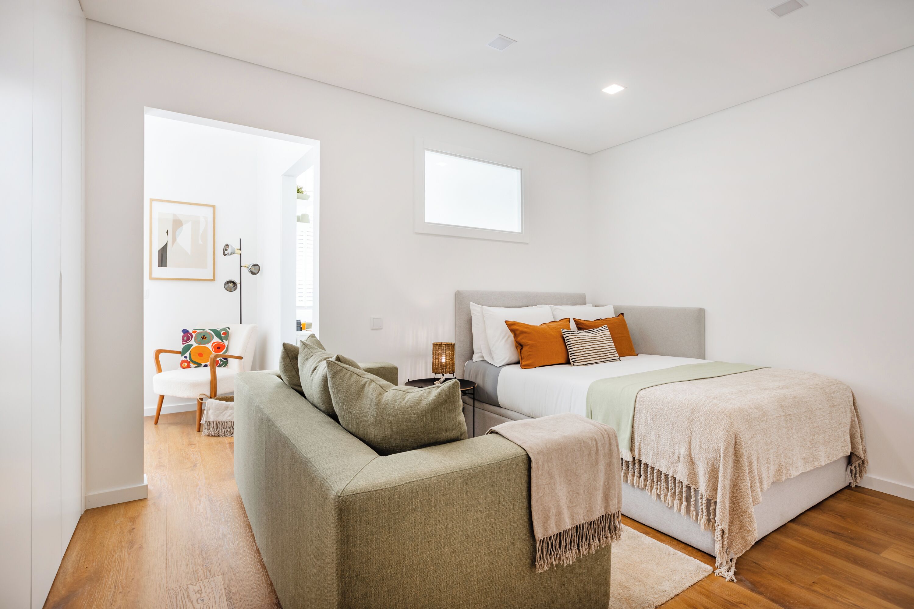 Standard Studio, 1 Double Bed, Non Smoking, Balcony | Living area | 32-inch flat-screen TV with satellite channels