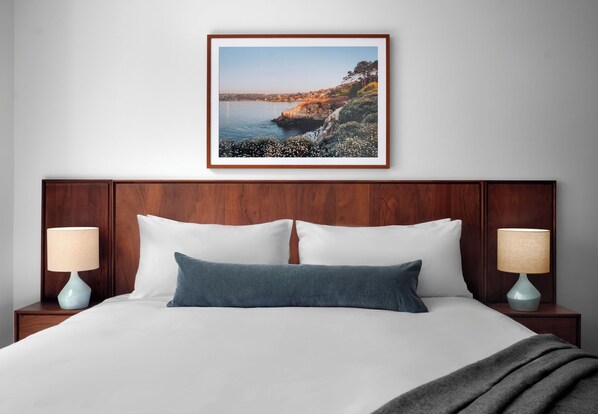 Literie de qualité supérieure, surmatelas, bureau