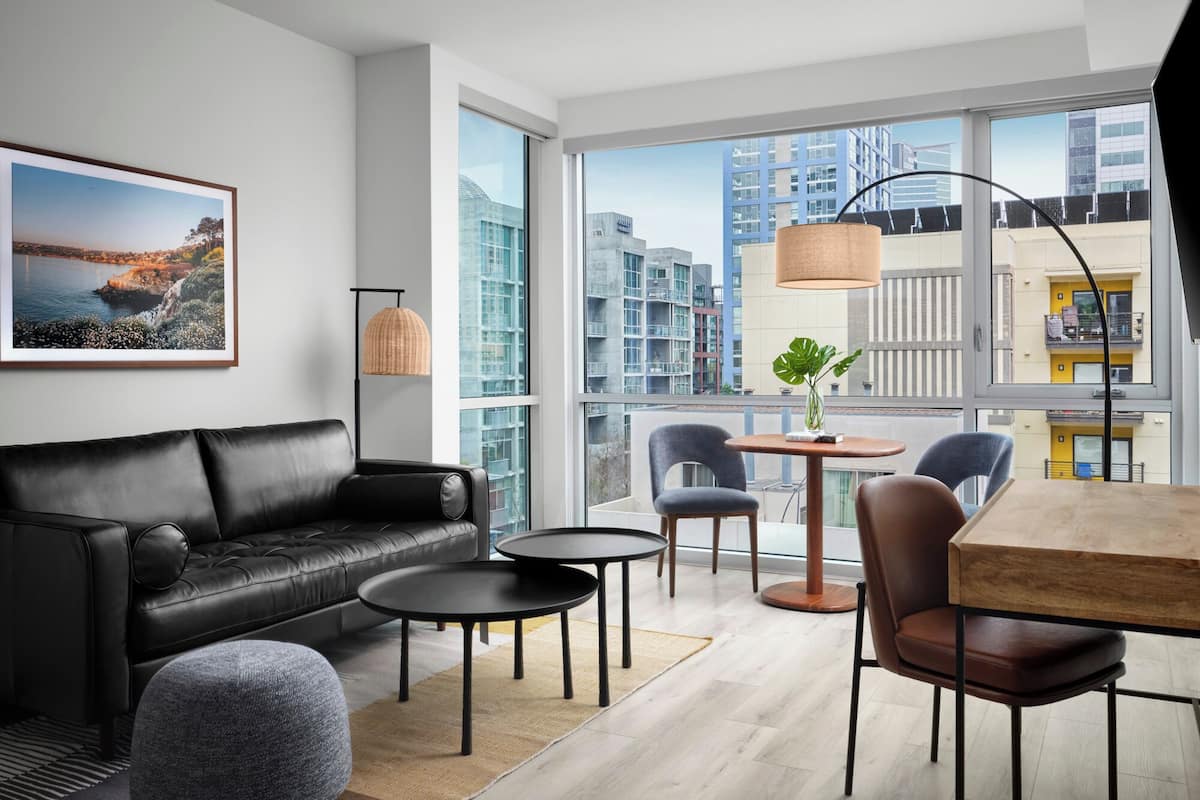 Deluxe Suite | Premium bedding, pillowtop beds, desk, laptop workspace