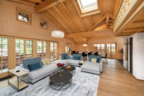 Chalet Antara, Four Bedroom duplex Apartment in Grindelwald with Mountain View