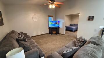 Smart TV, fireplace, DVD player