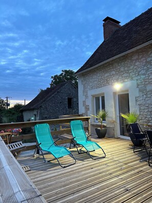 Terrace/patio - New home La Roche Posay (La Roche-Posay)