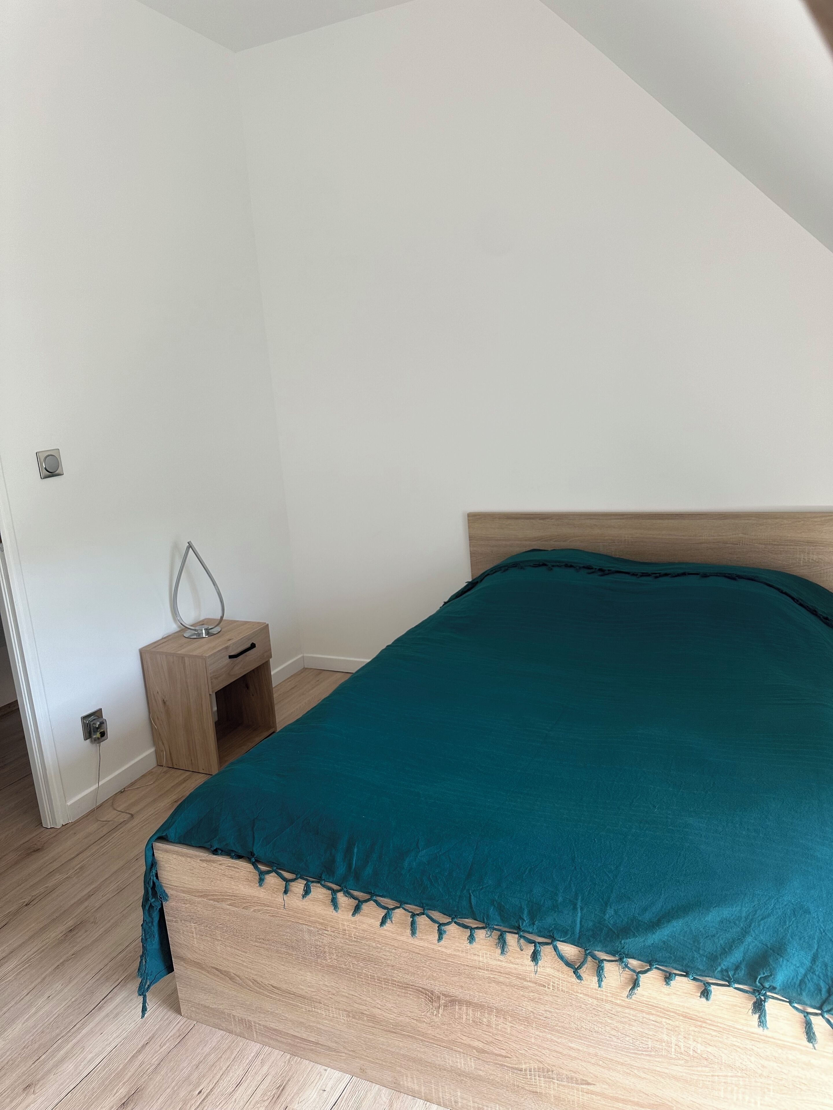 3 chambres, fer et planche à repasser, lit parapluie, Wi-Fi gratuit