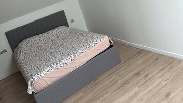 3 chambres, fer et planche Ă repasser, lit parapluie, Wi-Fi gratuit