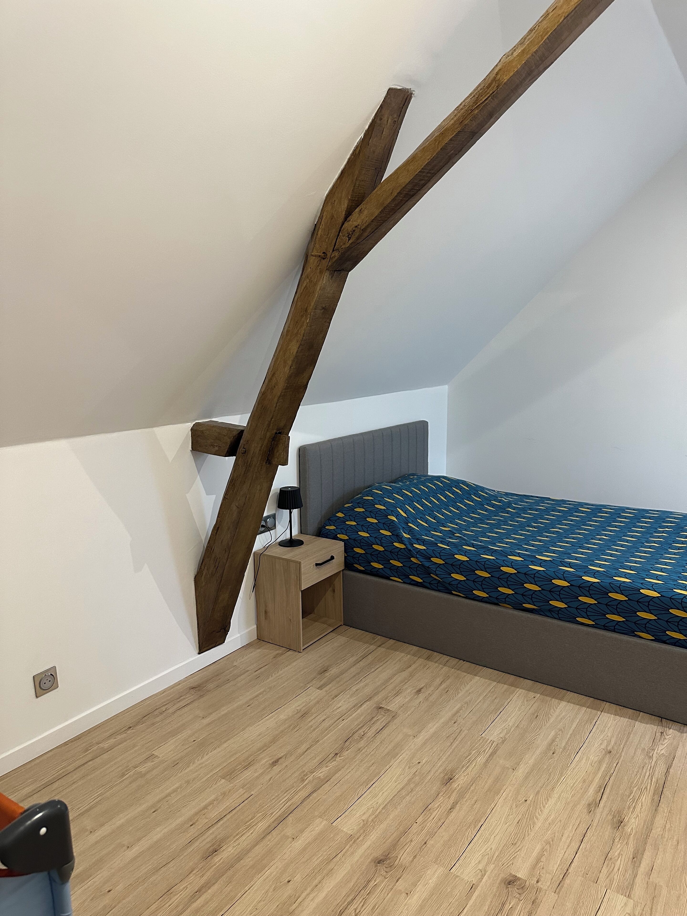 3 slaapkamers, een strijkplank/strijkijzer, reisbedje, gratis wifi