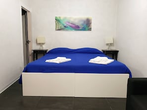 1 chambre, Wi-Fi gratuit, draps fournis