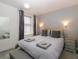 3 bedrooms, individually decorated, individually furnished, free WiFi