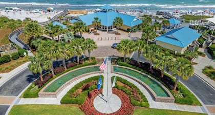 MARSH HAWK 5c - 3 bedroom in LBTS w beach, bike trails, fishing, pools & golf!