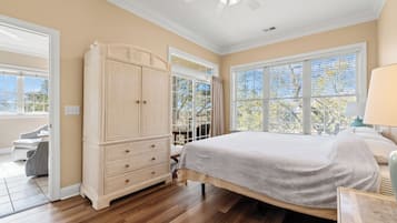 3 bedrooms, desk, iron/ironing board, WiFi