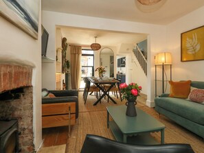 Living area - Chapelhay Cottage (Weymouth)