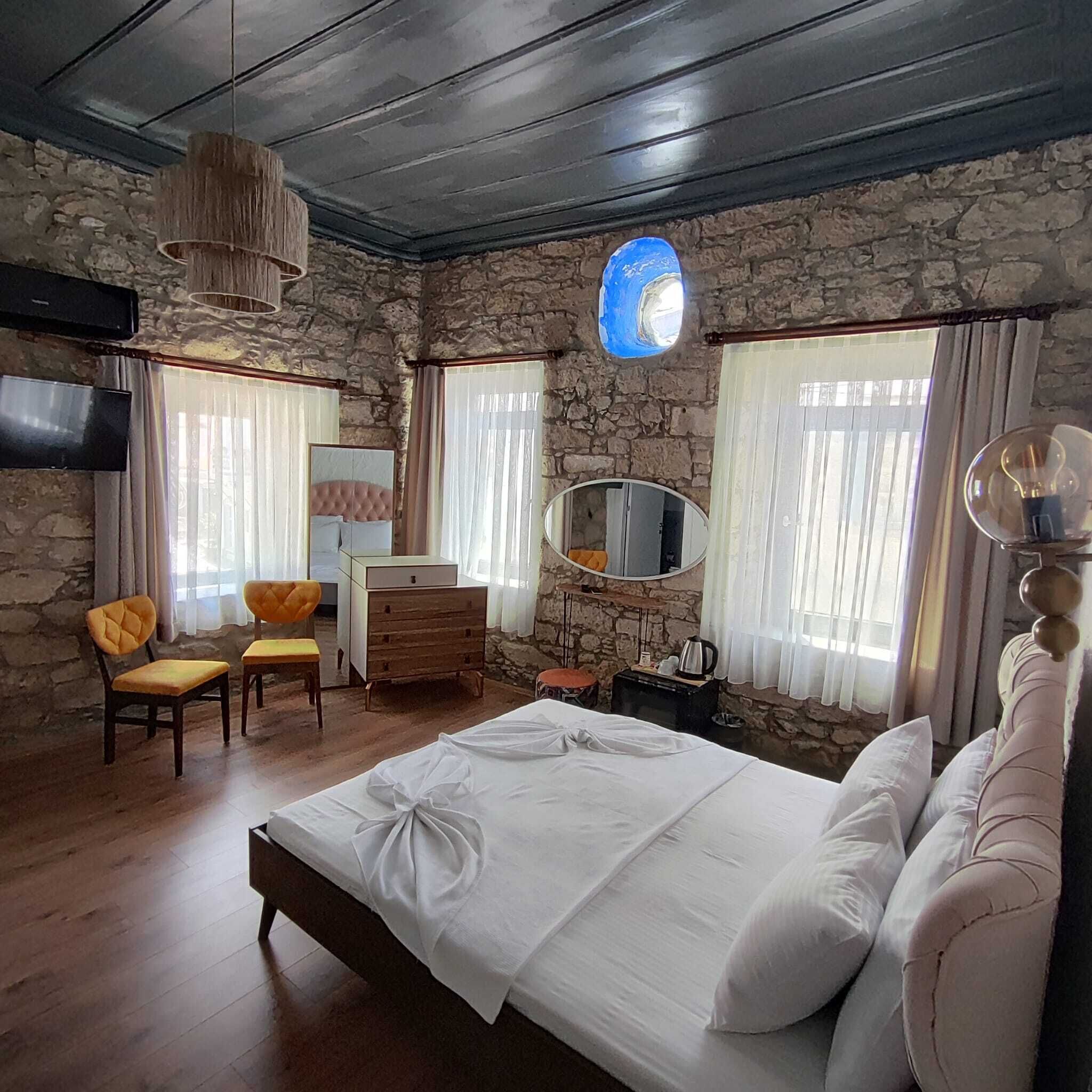 Deluxe Room, Non Smoking, City View | Free WiFi