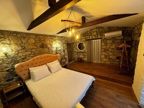 Deluxe Room, Non Smoking, Private Bathroom | Free WiFi - Baba Evi Alaçatı (Cesme)