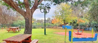 Spacious, Peaceful 2BD, Mamad, Garden, Parking near Kfar Sava