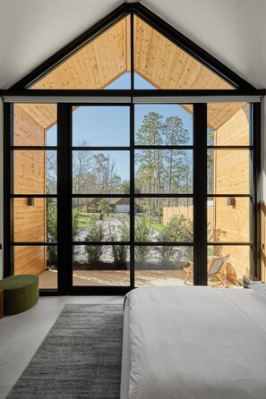 4 室のベッドルーム、アイロン / アイロン台、旅行用ベビーベッド、WiFi (無料)