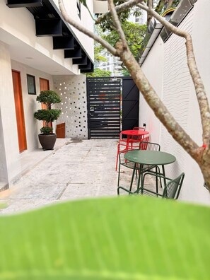 Terrace/patio - TwinTrees Kelawai (George Town)