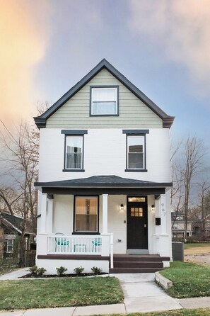 Exterior - Spacious Lux Cincinnati Group Retreat: Sauna/Spa, Fire pit, 5 min DT (Cincinnati)