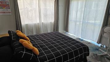 2 bedrooms, WiFi, bed sheets