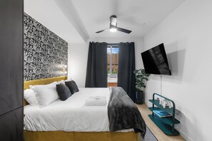 1 slaapkamer, een strijkplank/strijkijzer, wifi, beddengoed