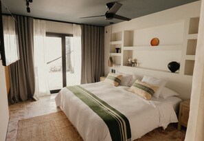 Literie de qualité supérieure, coffres-forts dans les chambres, bureau