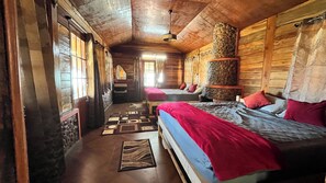 Family Chalet, Mountain View | 1 bedroom, free WiFi - Mount Olympus Hood cabin (Kodaikanal)