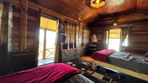 Mount Olympus Hood cabin