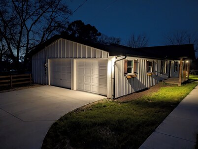 3-bedroom house with WiFi and AC in Lindale close to downtown and I-20