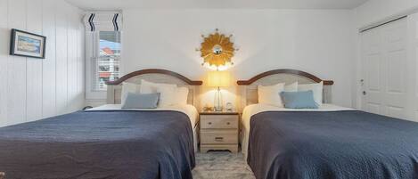 1 chambre, fer et planche Ă repasser, Wi-Fi gratuit, draps fournis