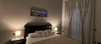CARAFA RESIDENCE APARTMENT IN CITY CENTER A FEW MINUTES FROM STATION AND METRO