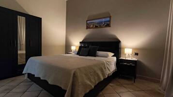 2 bedrooms, iron/ironing board, travel crib, free WiFi