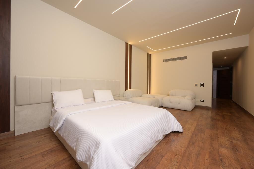 4 chambres, fer et planche à repasser, Wi-Fi, draps fournis