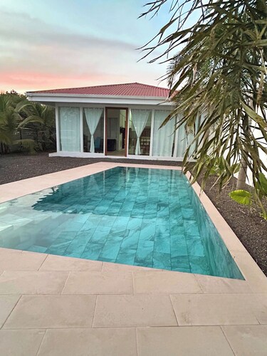 Charming 3-bedroom house with WiFi, AC in welcoming Fortuna, near Arenal!