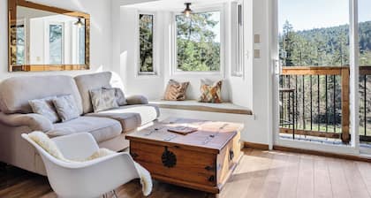 Sweetwater Retreat Cottage B&B