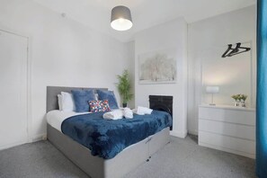 2 bedrooms, WiFi, bed sheets - 2BR in Brighton Road with WiFi, Parking, Smart TV (Darlington)