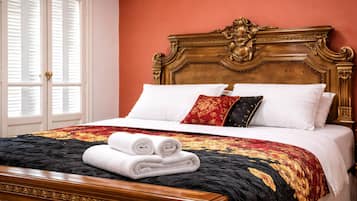 3 bedrooms, iron/ironing board, WiFi (free)