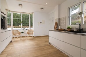 Private kitchen - Villa Olivo de Calahonda (Sitio de Calahonda)