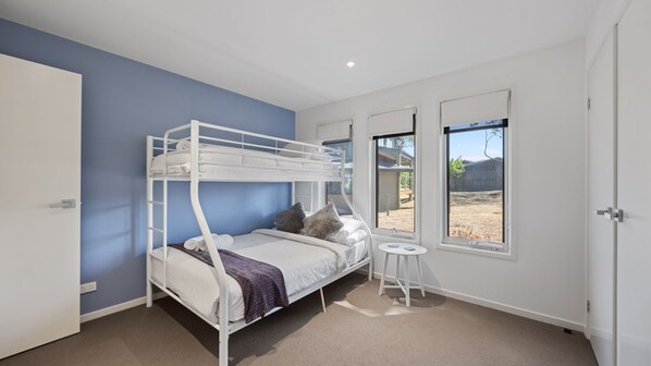 4 bedrooms, desk, travel crib, WiFi