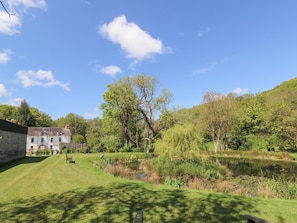 Cottage | Property grounds