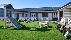 House | Children's area - Holiday Homes Close to the Beach, Large Playground (Mielno)