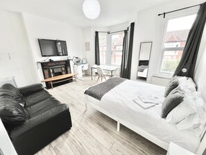 1 habitación, wifi y ropa de cama 