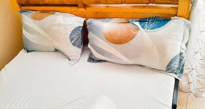 Modern Studio Stay, Fast WiFi, Prime Bungoma Location