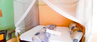 Modern Studio Stay, Fast WiFi, Prime Bungoma Location