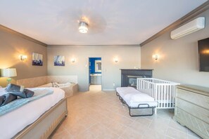 6 habitaciones, escritorio, tabla de planchar con plancha y wifi gratis 