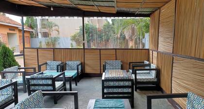 Charming 4-bedroom bed & breakfast with WiFi, AC in Kigali
