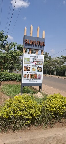 Charming 4-bedroom bed & breakfast with WiFi, AC in Kigali